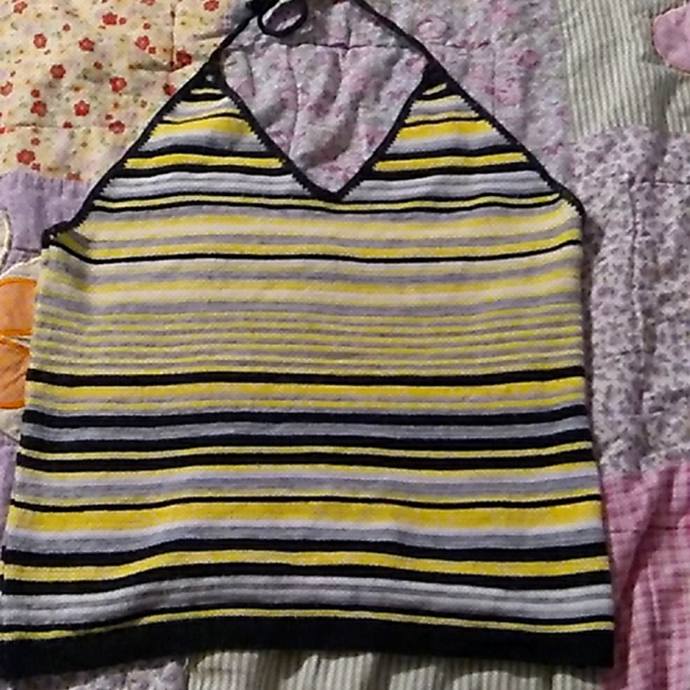 Small tie up black and yellow shirt